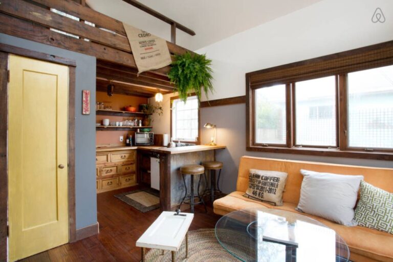 Bikin Rumah Rapi & Modern dengan Interior Minimalis di Solo Raya